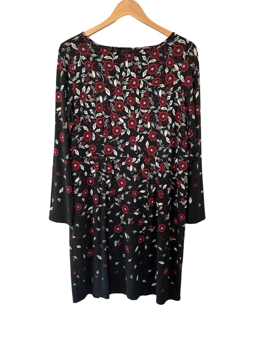 J. Jill WearEver floral boatneck dress M black red Pleated travel office NWT